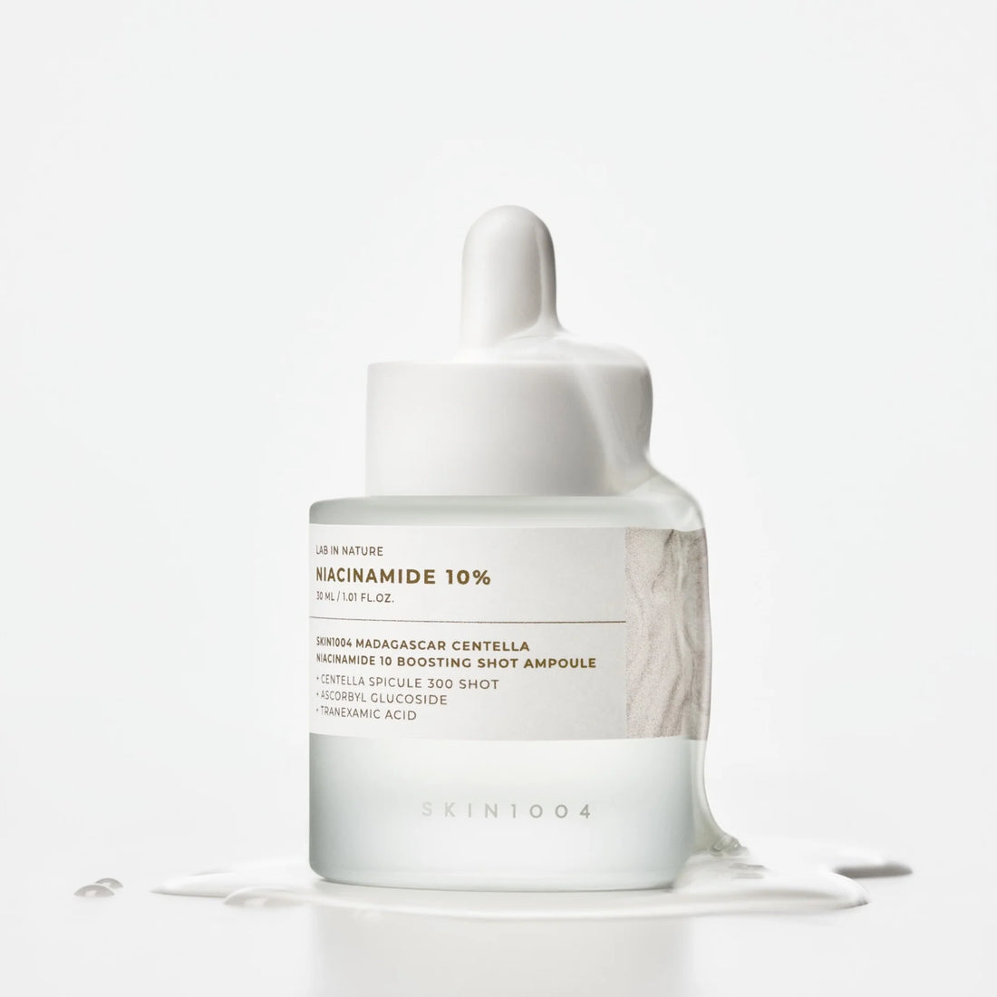 Madagascar Centella Niacinamide 10 Boosting Shot Ampoule (Suero Iluminador para Poros)